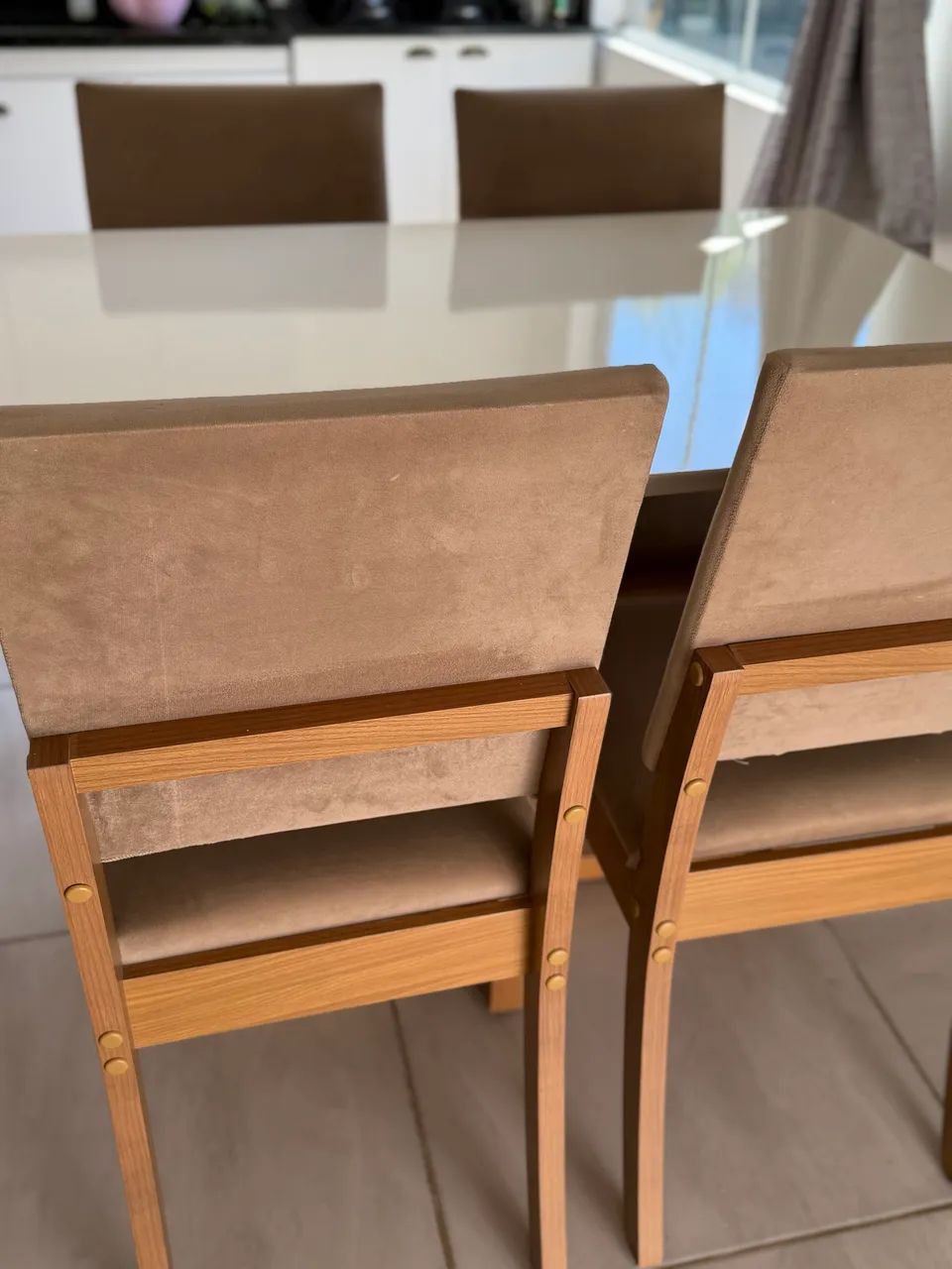 Mesa com 4 cadeiras  - Foto 3
