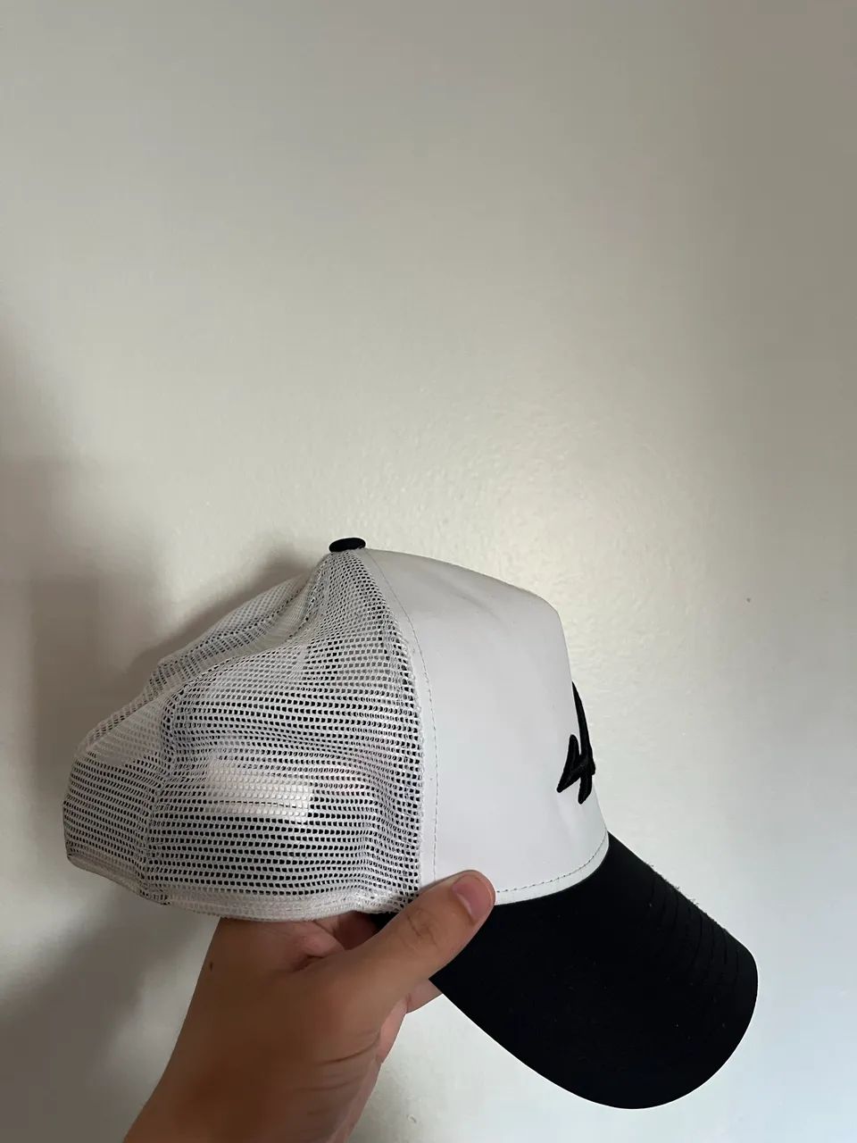 Boné Trucker New Era Original - Branco e Verde Escuro - Foto 4
