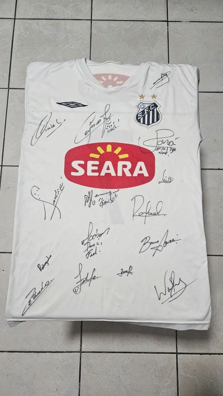 Camisa do santos com autógrafo do time de 2012 - Foto 4