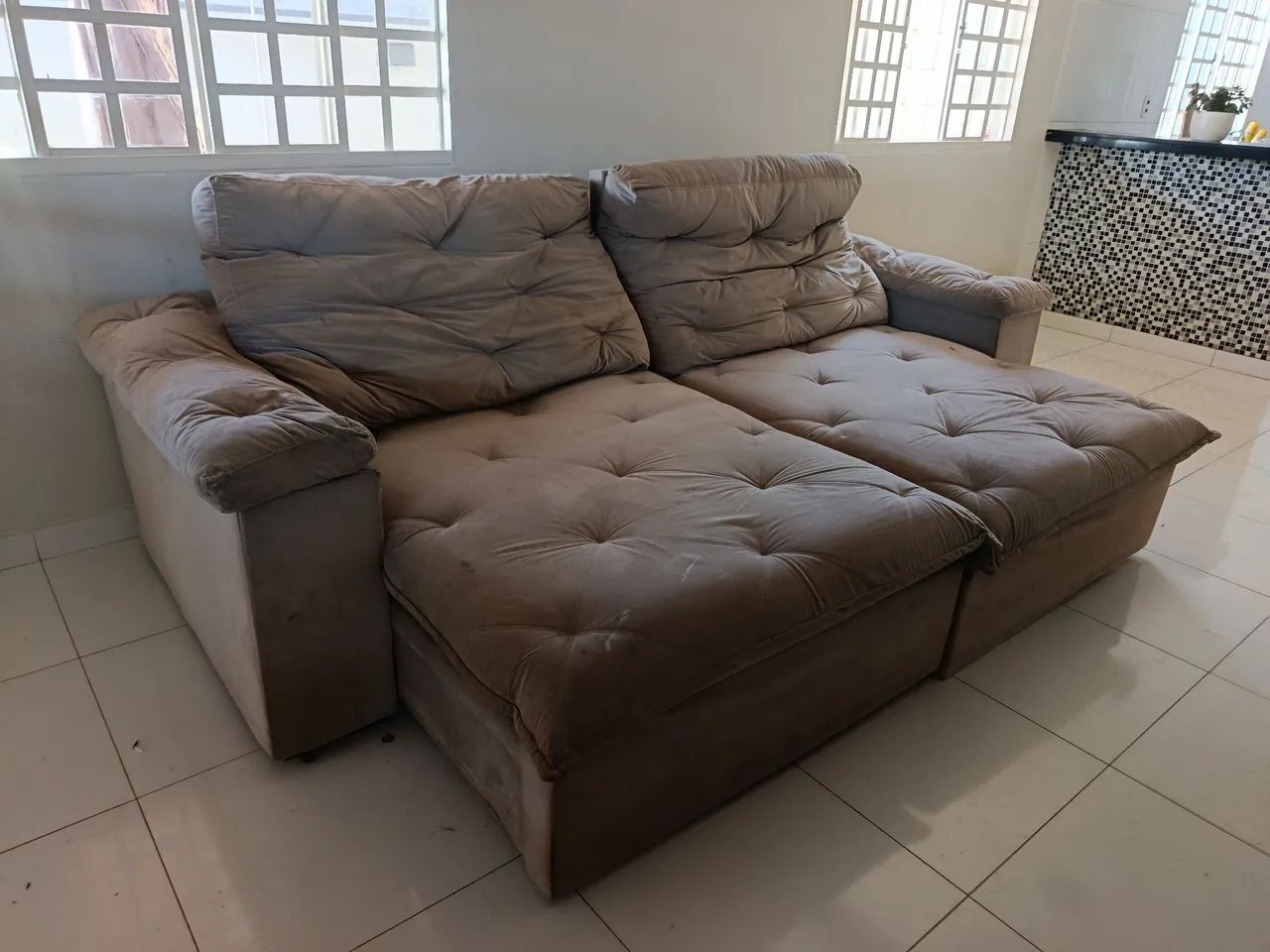 Vende-se sofá retrátil  - Foto 4