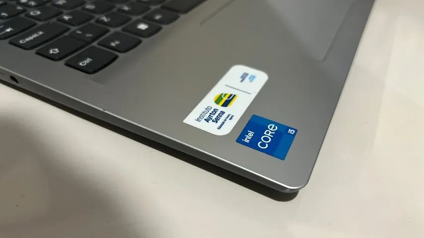 Notebook LENOVO - Intel CORE i5  - Foto 3