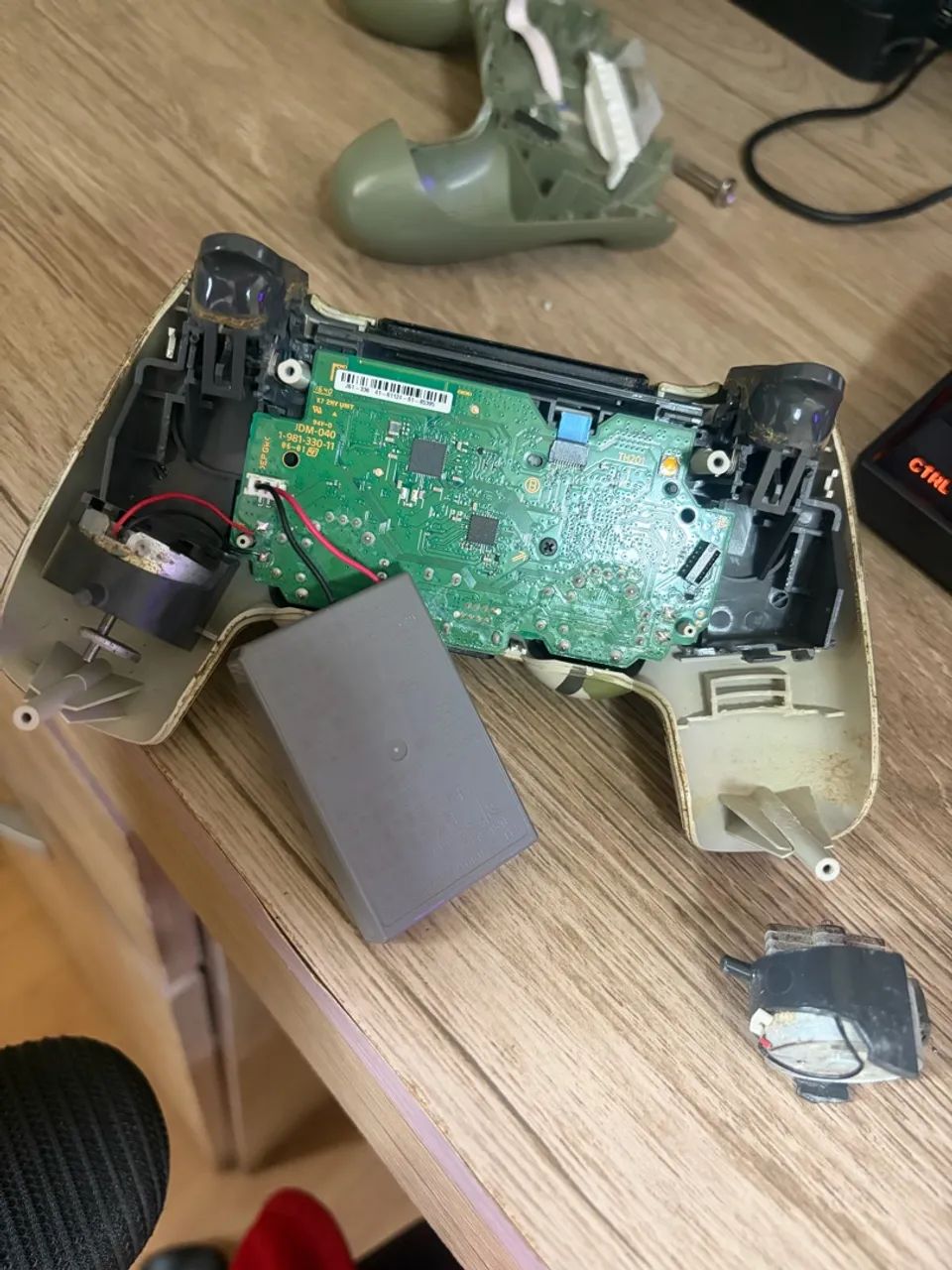 Controle ps4 defeito  - Foto 3