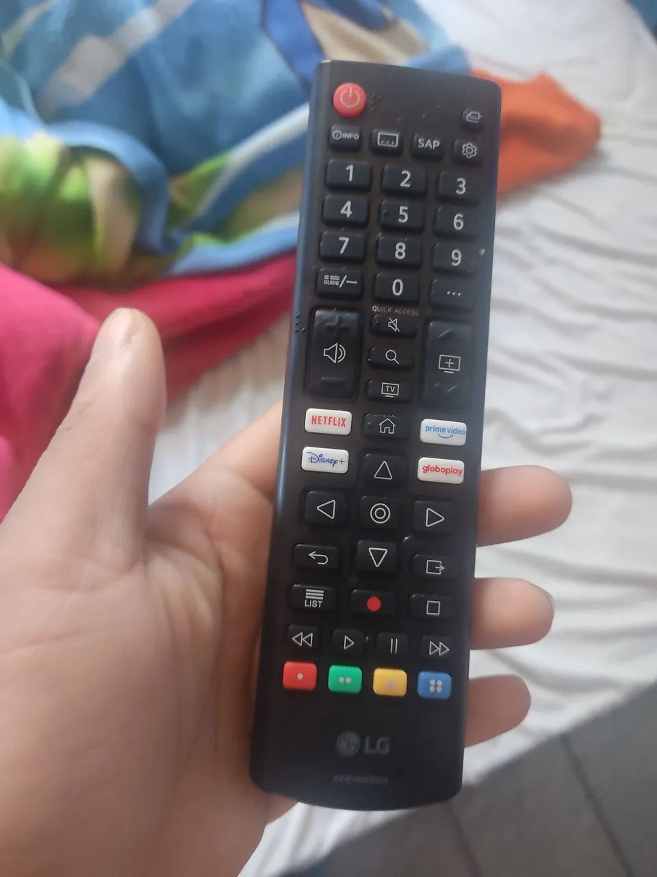 Vende smart tv 32 polegadas nova 2 mês de usso - Foto 4