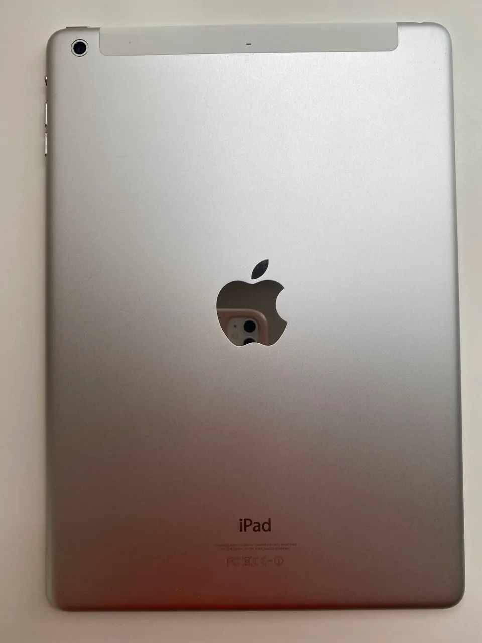 Ipad Apple Air 1 geração 64 GB(wi-fi + Chip) - Muito conservado