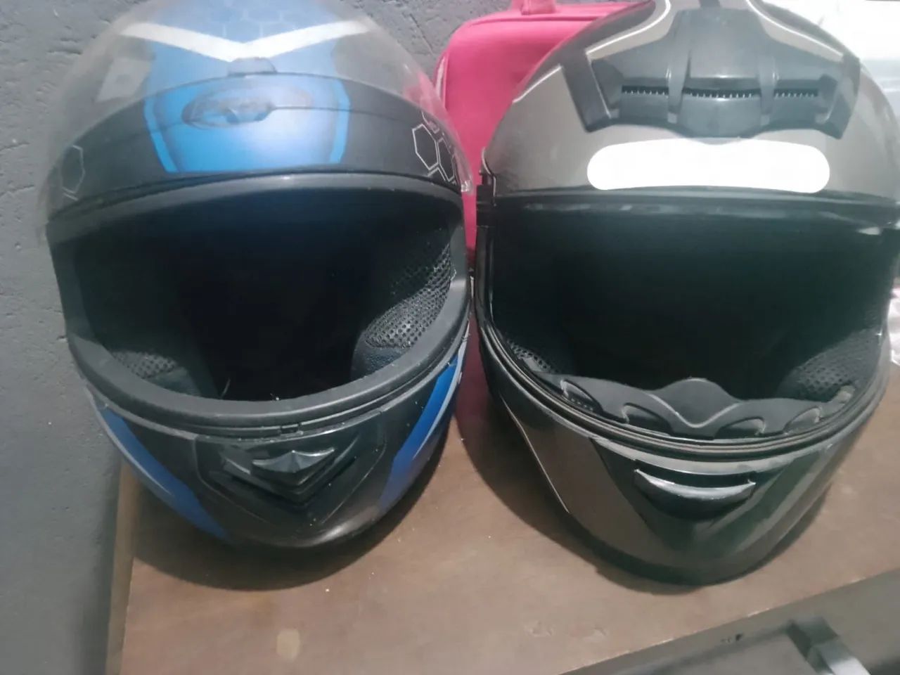 Vendo 2 capacetes 