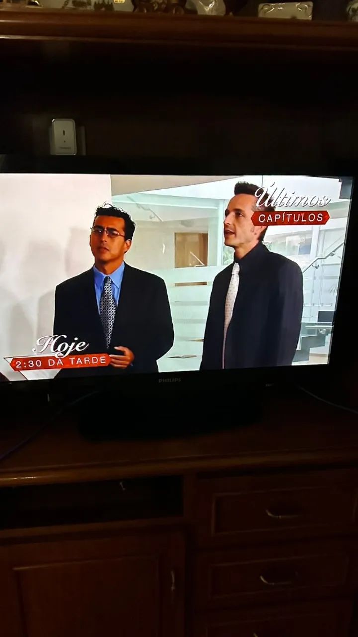 TV PHILIPS 32" - NÃO É SMART - Foto 3