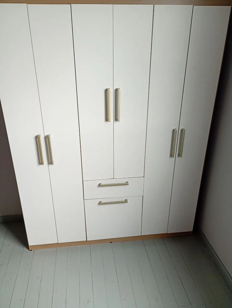 Olá estou vendendo uma cama e um guarda roupa tbm - Foto 2