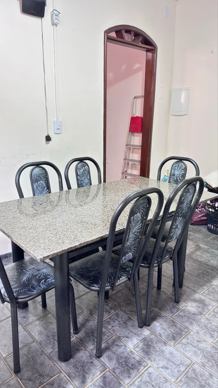 Mesa 6 cadeiras