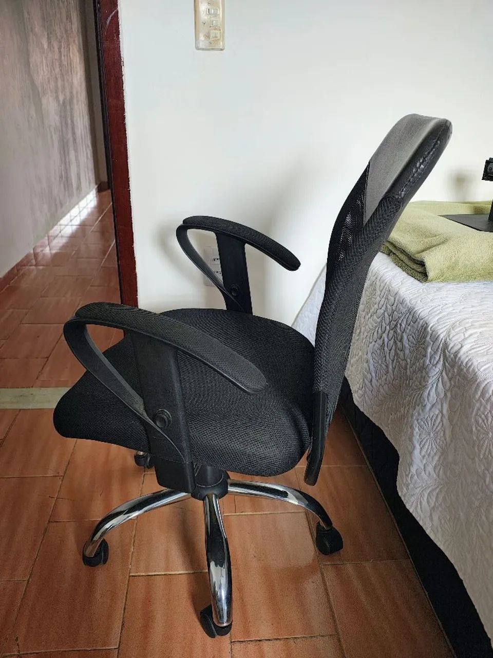 Cadeira de escritório - Foto 2