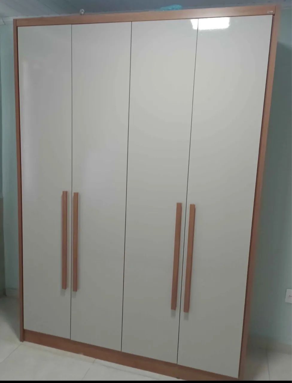 Guarda-roupa 