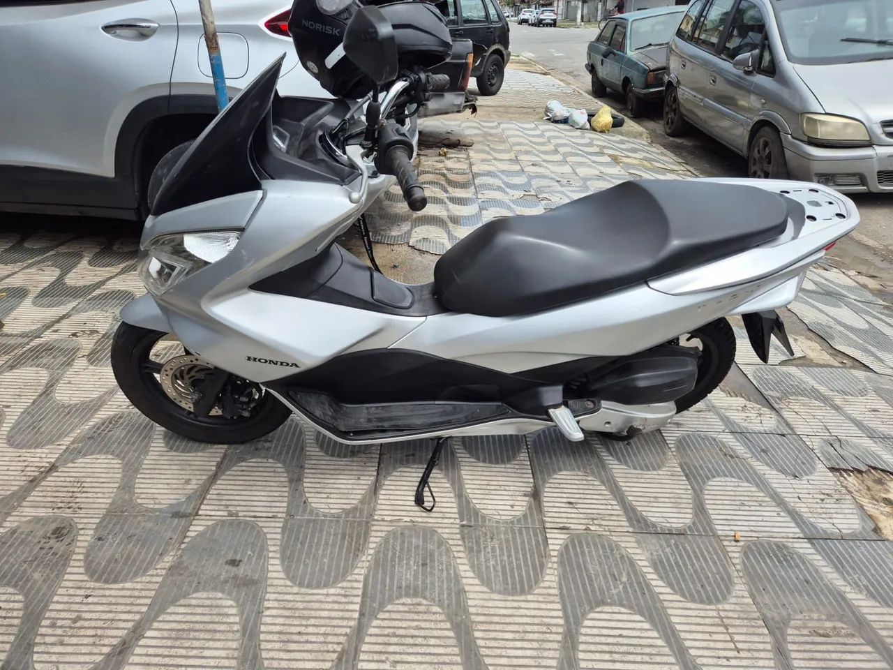 Pcx 2018 - Foto 2