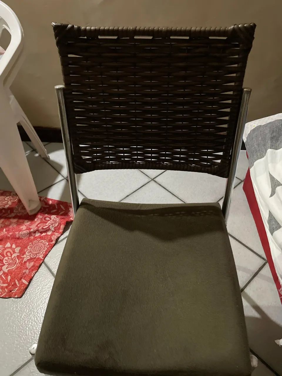 Mesa com 4 cadeiras  - Foto 2