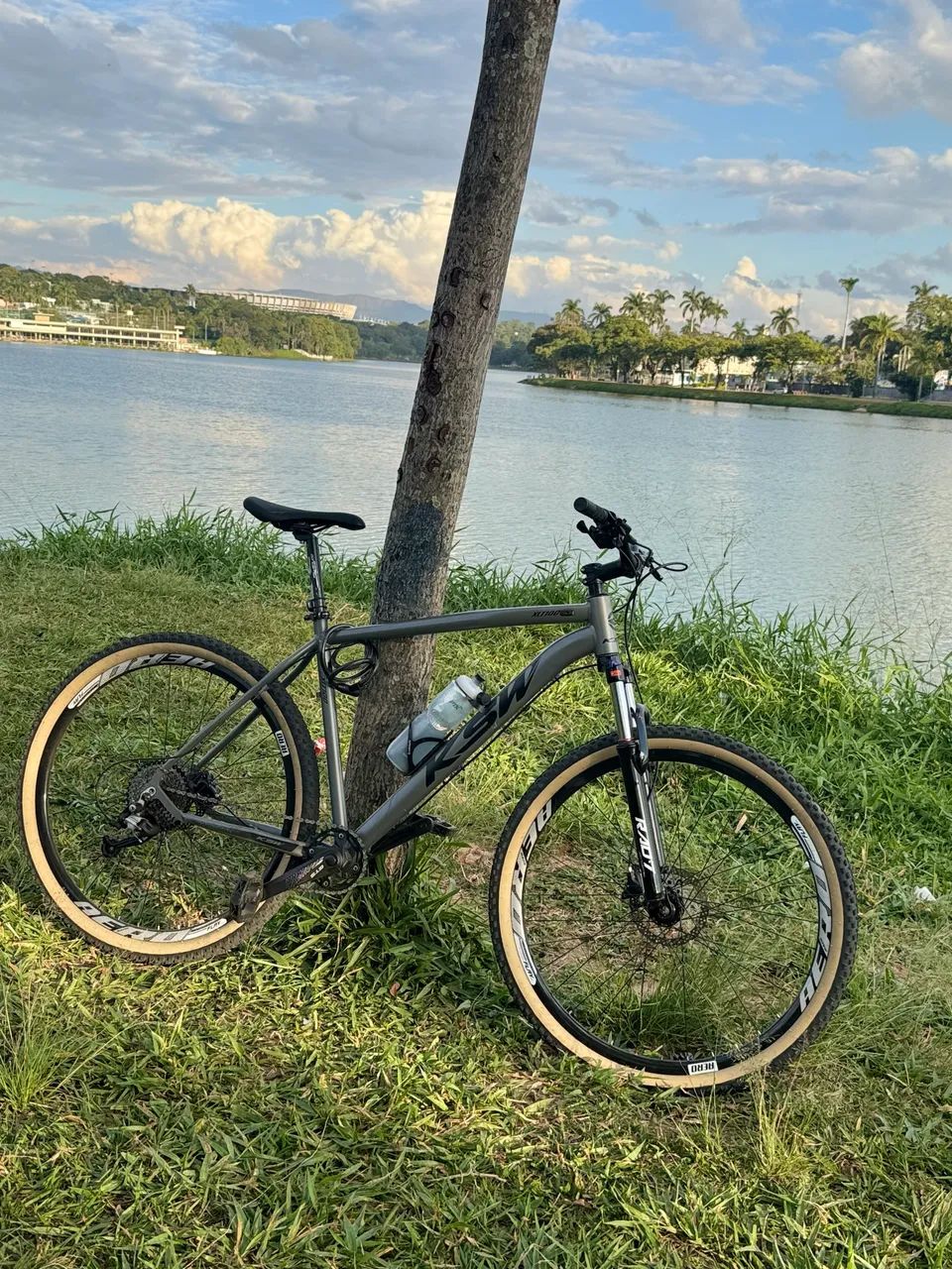 Bicicleta  - Foto 4