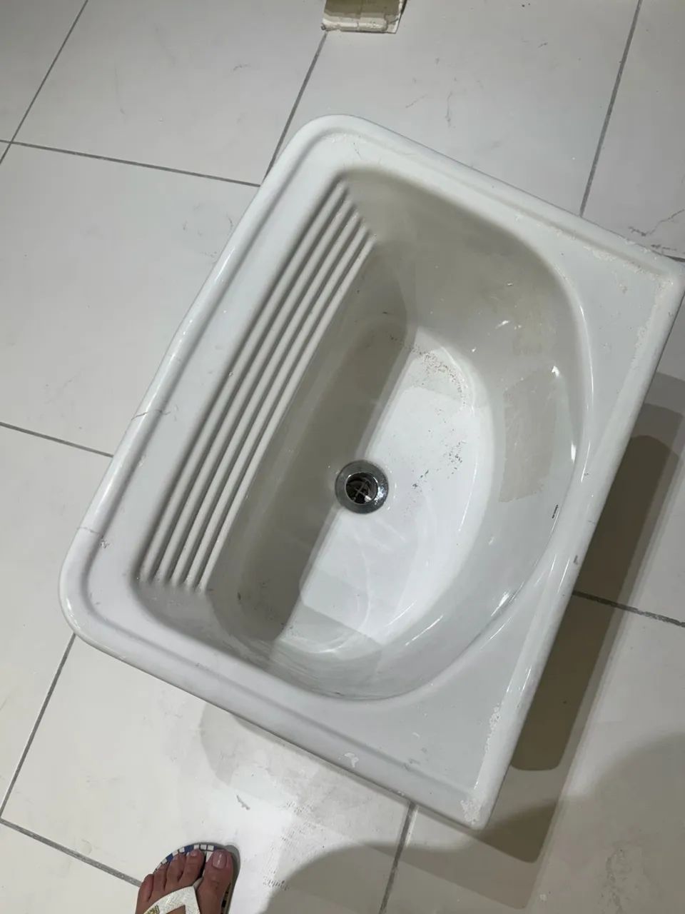Tanque de lavar Deca nunca usado 