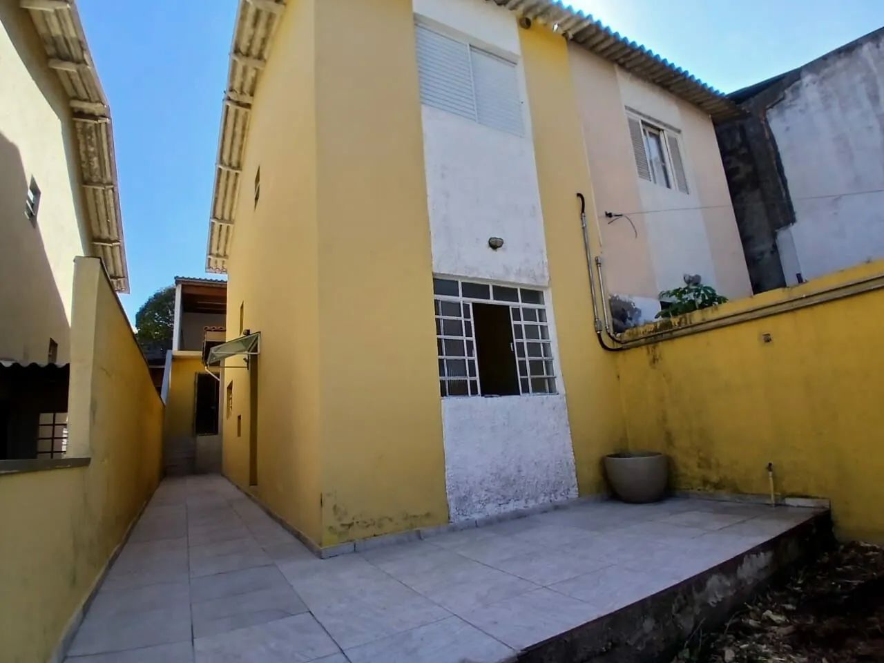CASA 2 QUARTOS COM QUINTAL NA GRANJA VIANA FL14 - Foto 3