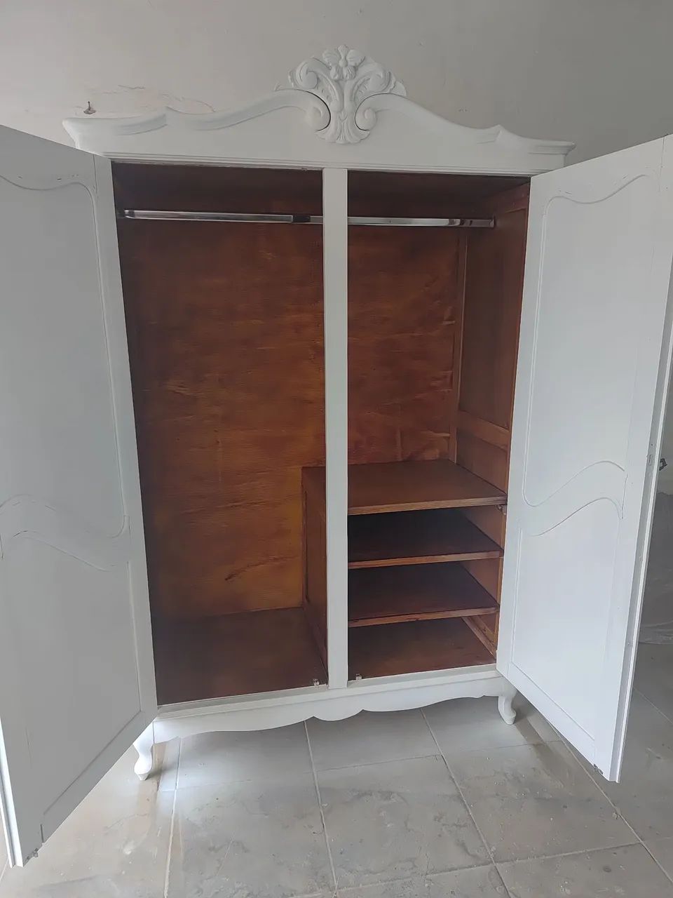Guarda-roupas antigo  - Foto 4