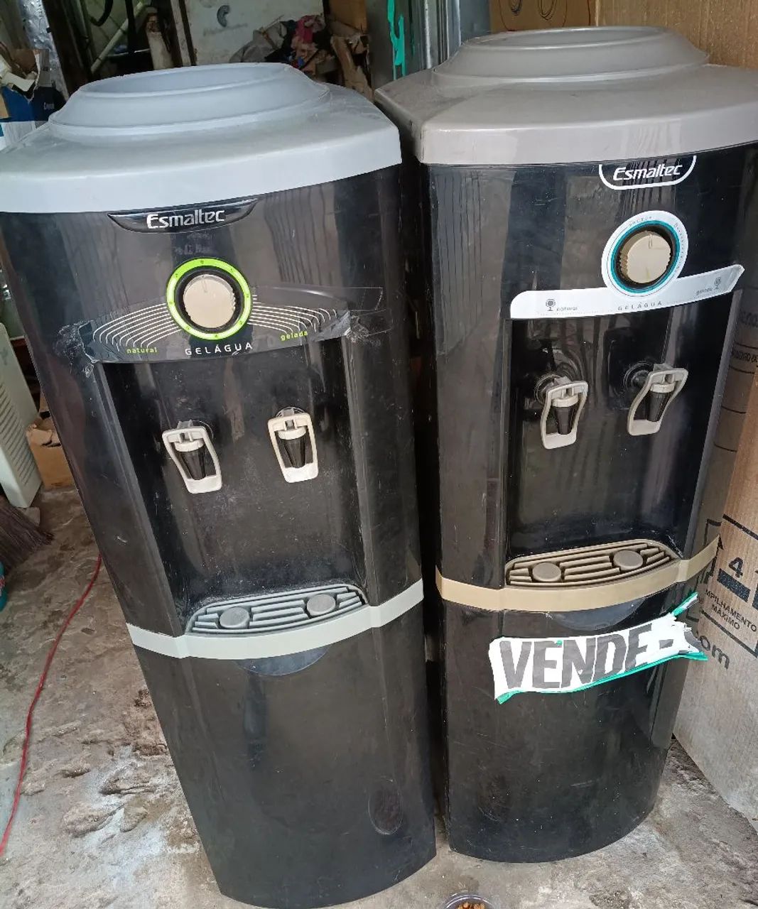 Vendo dois bebedouros Esmaltec 