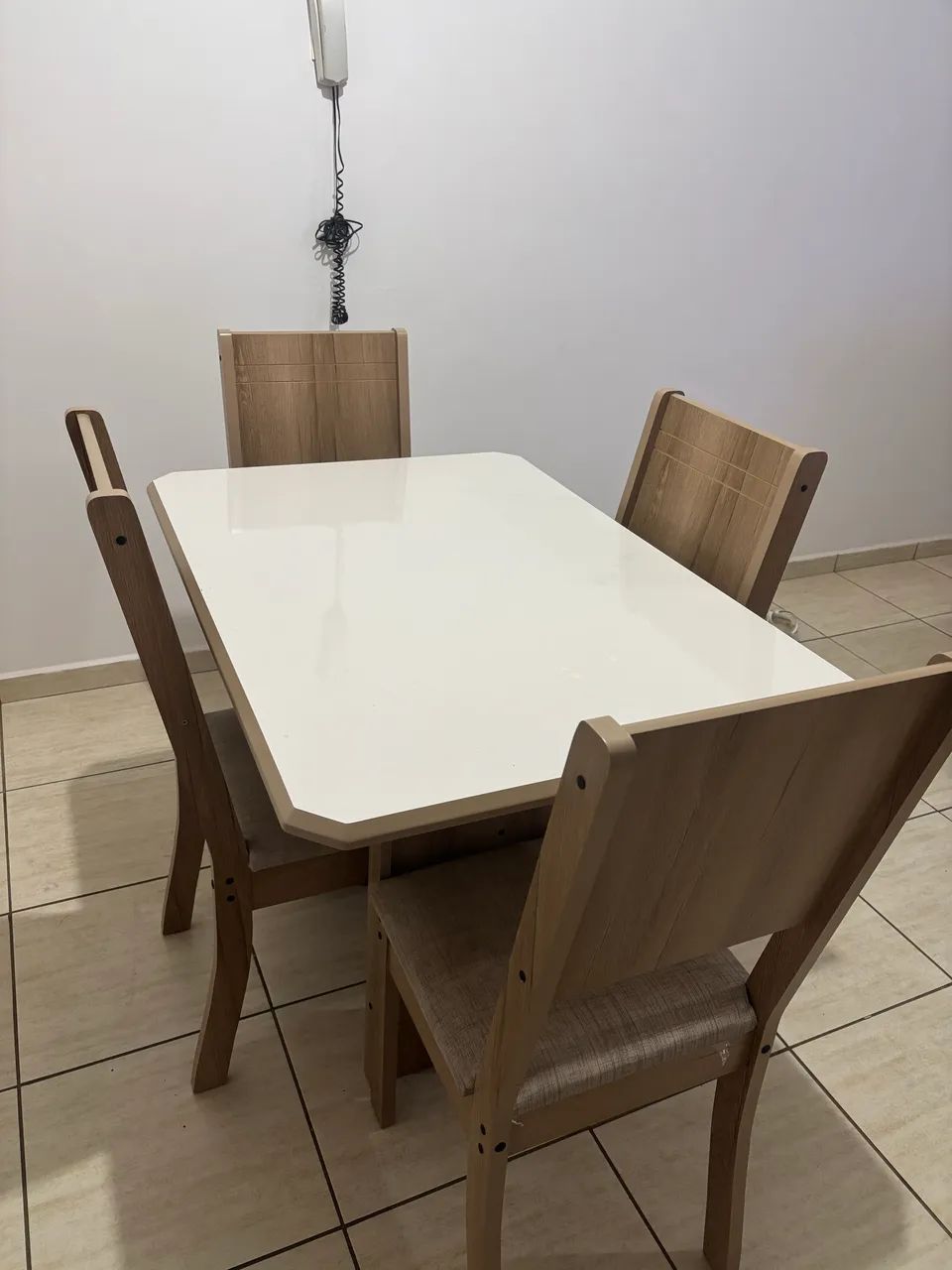 Mesa de jantar 4 lugares com cadeiras - Foto 4
