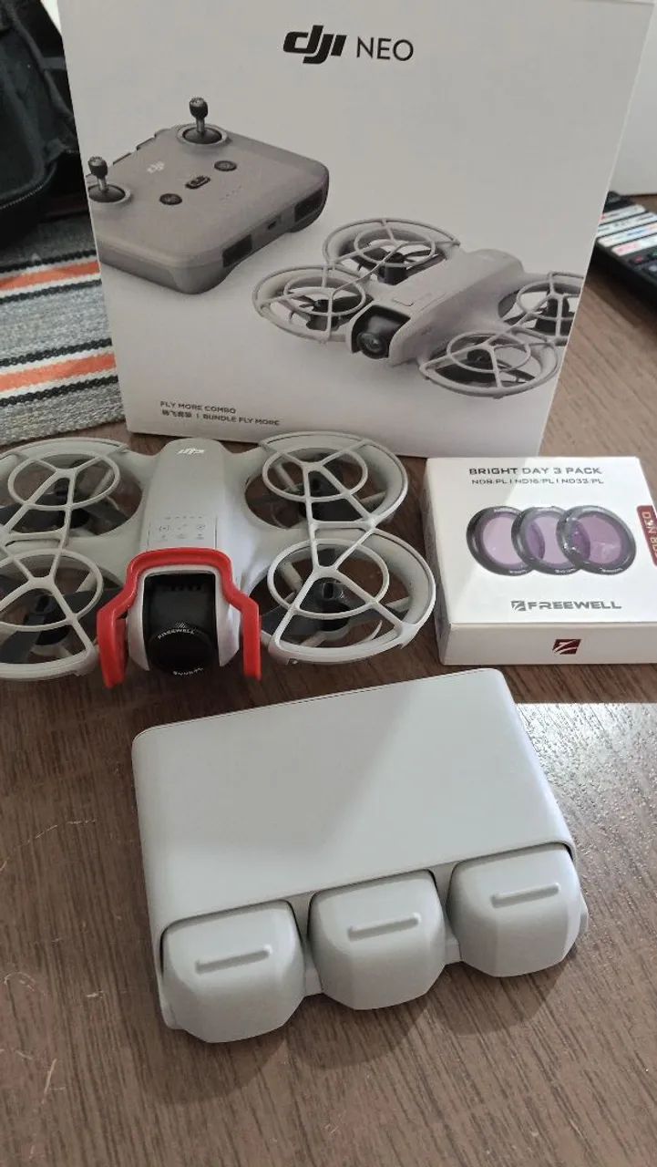 Drone neo com Hub e 3 baterias, caixa de filtros e acessórios 