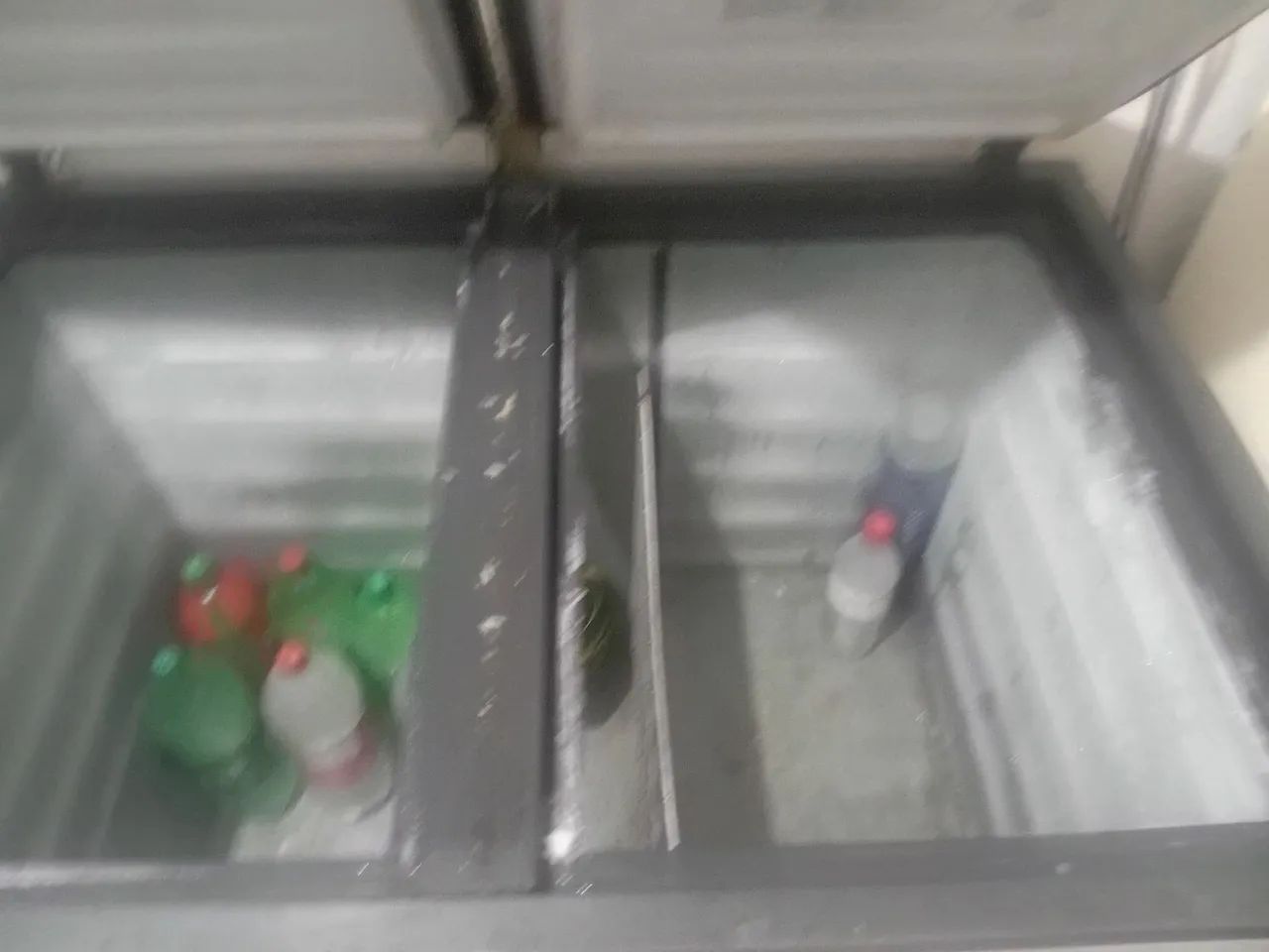 Freezer esmaltec funcionando bem