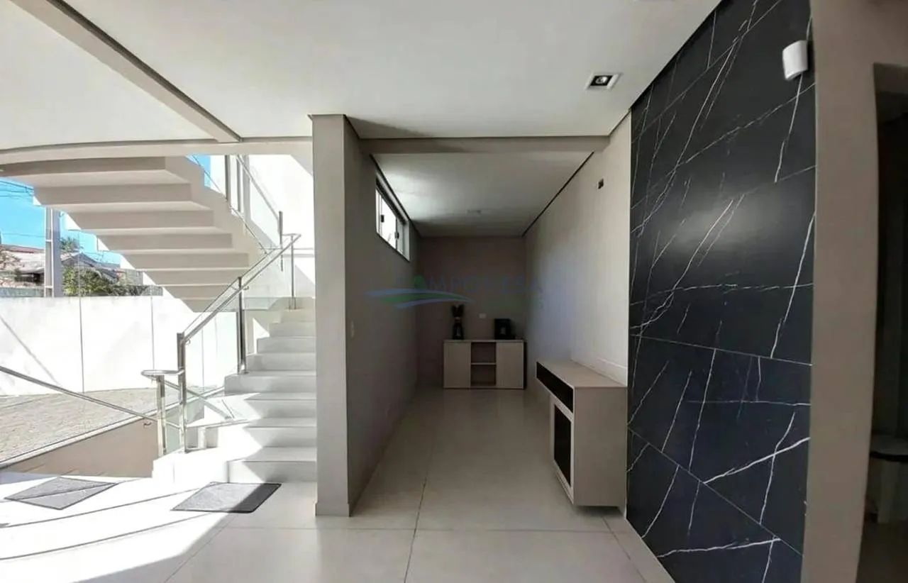 **Piso Comercial de 210m² em Avenida de Excelente Localização** - Foto 4