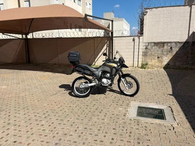 Tenere 250 - Cinza com acessórios - Foto 4