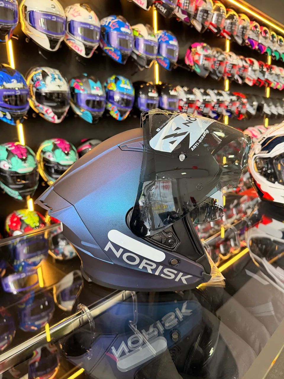 Capacete Norisk DOWNTOW II(com óculos interno) - Foto 6