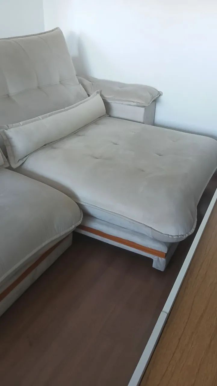 Sofá 5 lugares  tecido suede cor bege  - Foto 4
