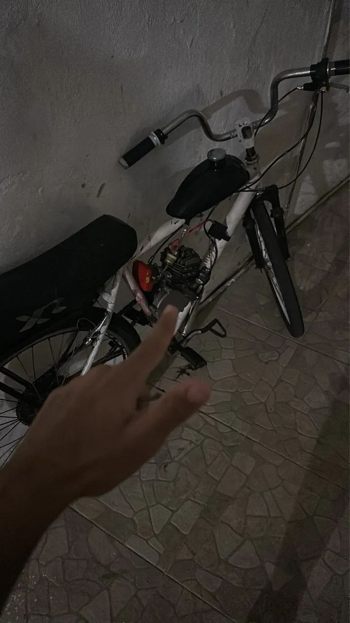 Bicicleta motorizada 80 cc aro 26    - Foto 3