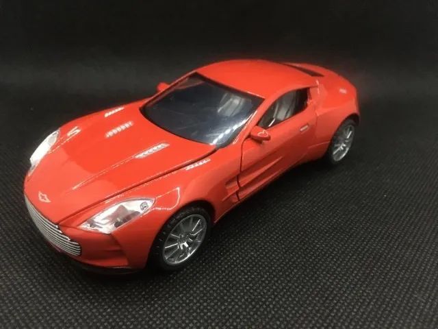 Mini Aston Martin One 77 e sua Caneca mágica de brinde - Foto 2