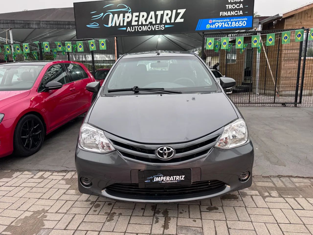 Toyota Etios X 1.3 Flex 16V 5P Mec. 2014 - Foto 4