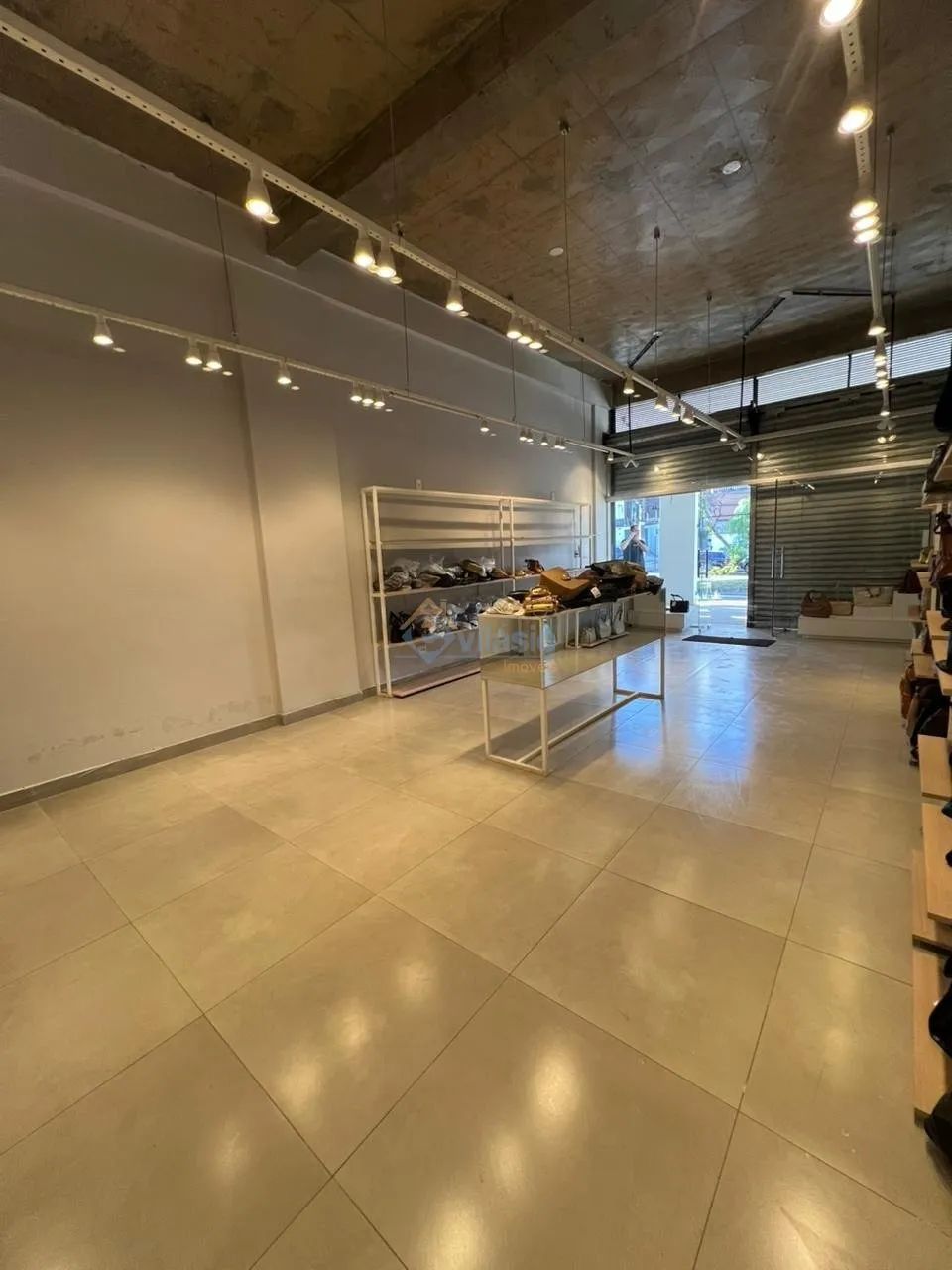 LOJA DE 60M² NA AV SEBSTIÃO DE BRITO BAIRRO DONA CLARA - Foto 5