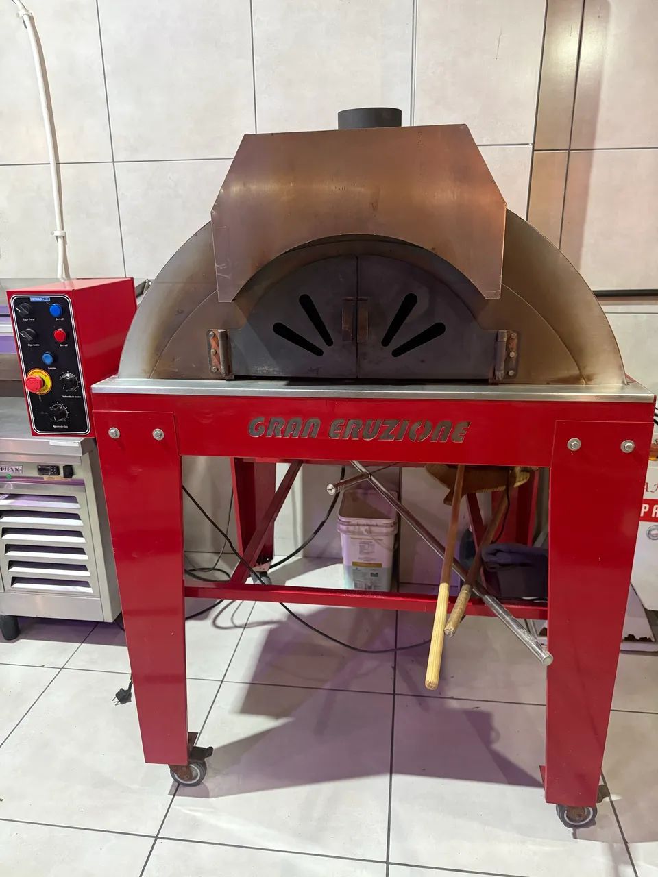 Forno de pizza!  Aceito troca! 