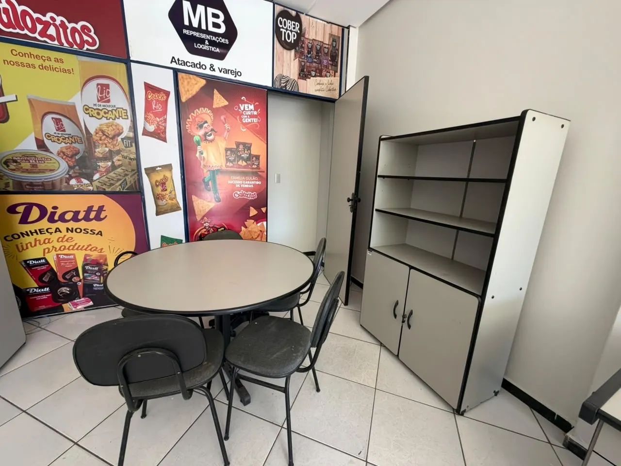 Aluga-se ponto comercial mobiliado em avenida no Centro  - Foto 5