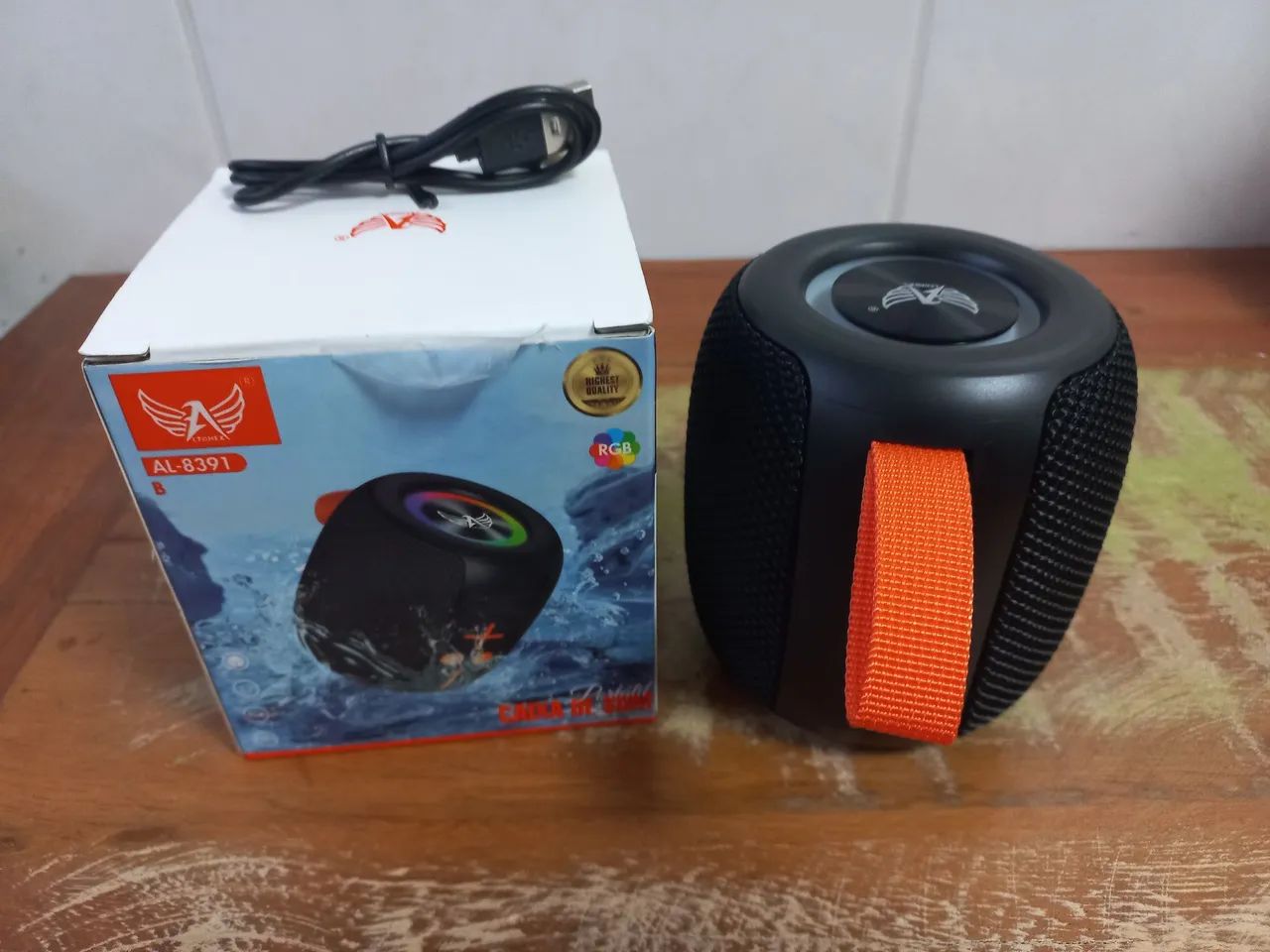 Mini caixa de som - 50W - NOVA - Foto 2
