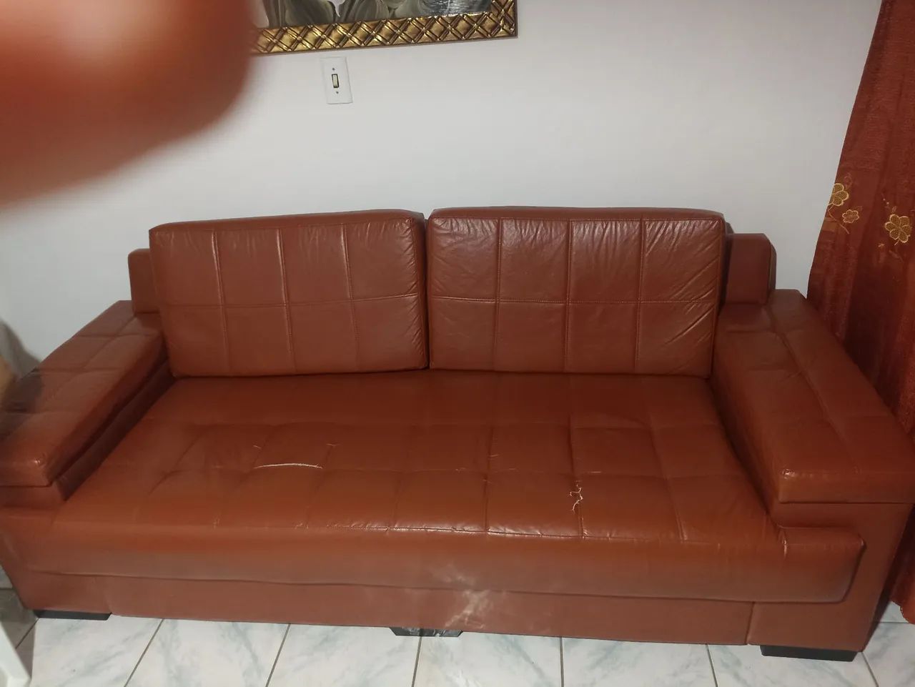 Sofá em Courino cor Telha 