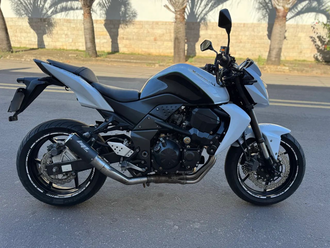 Z 750 2010 - 1530020738 | OLX