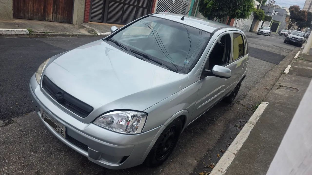 Chevrolet Corsa Corsa Hat. Premium 1.4 8V ECONOFLEX 5p 2010
