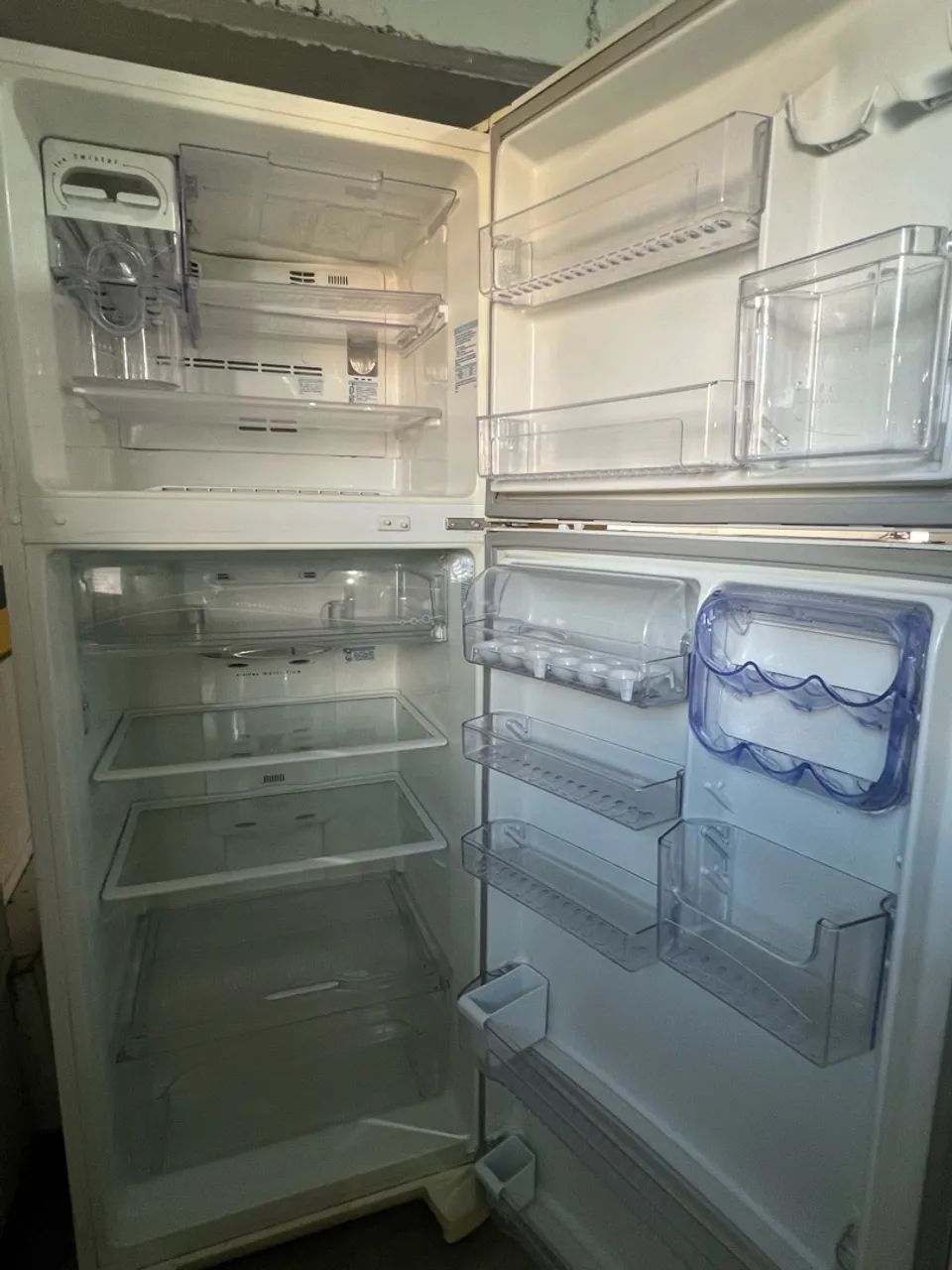 Refrigerador ELETROLUX DF46   - Foto 2