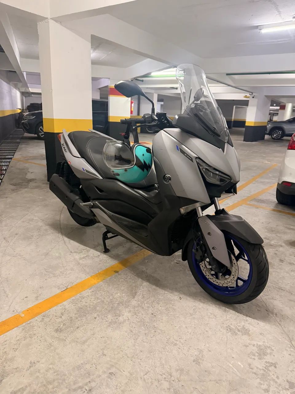 Xmax 250 (pequena monta)  - Foto 2
