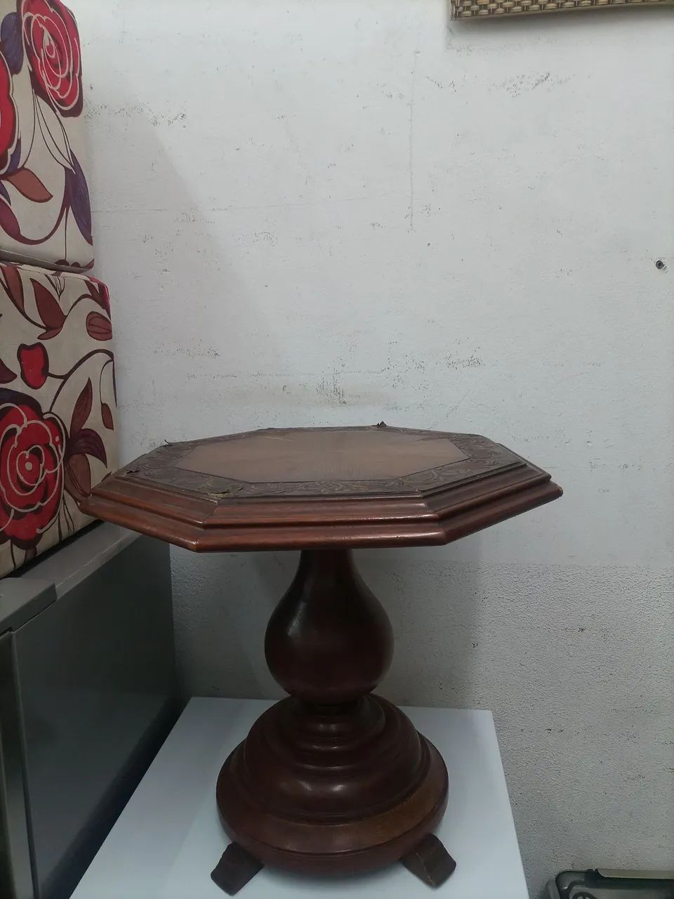 Mesa de centro antigo cerejeira 65 x 56  - Foto 5