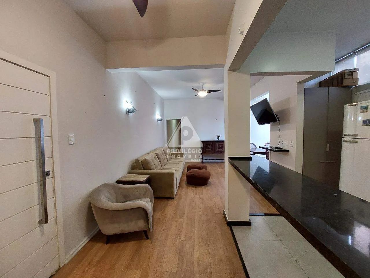 3 quartos, sendo 1 suíte no Leme - Foto 2