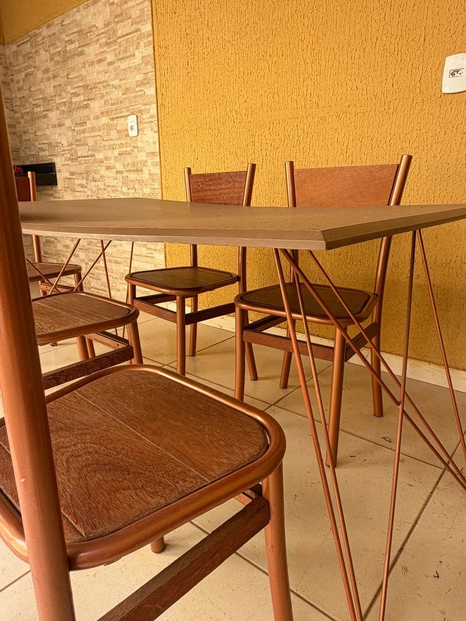 Mesa e cadeiras  - Foto 2