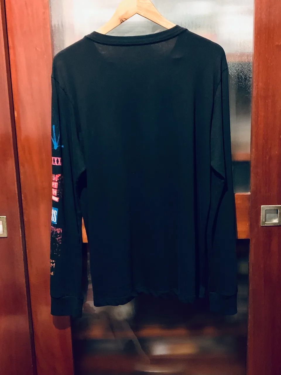 Camiseta manga longa da Guess nova TAM P - Foto 3