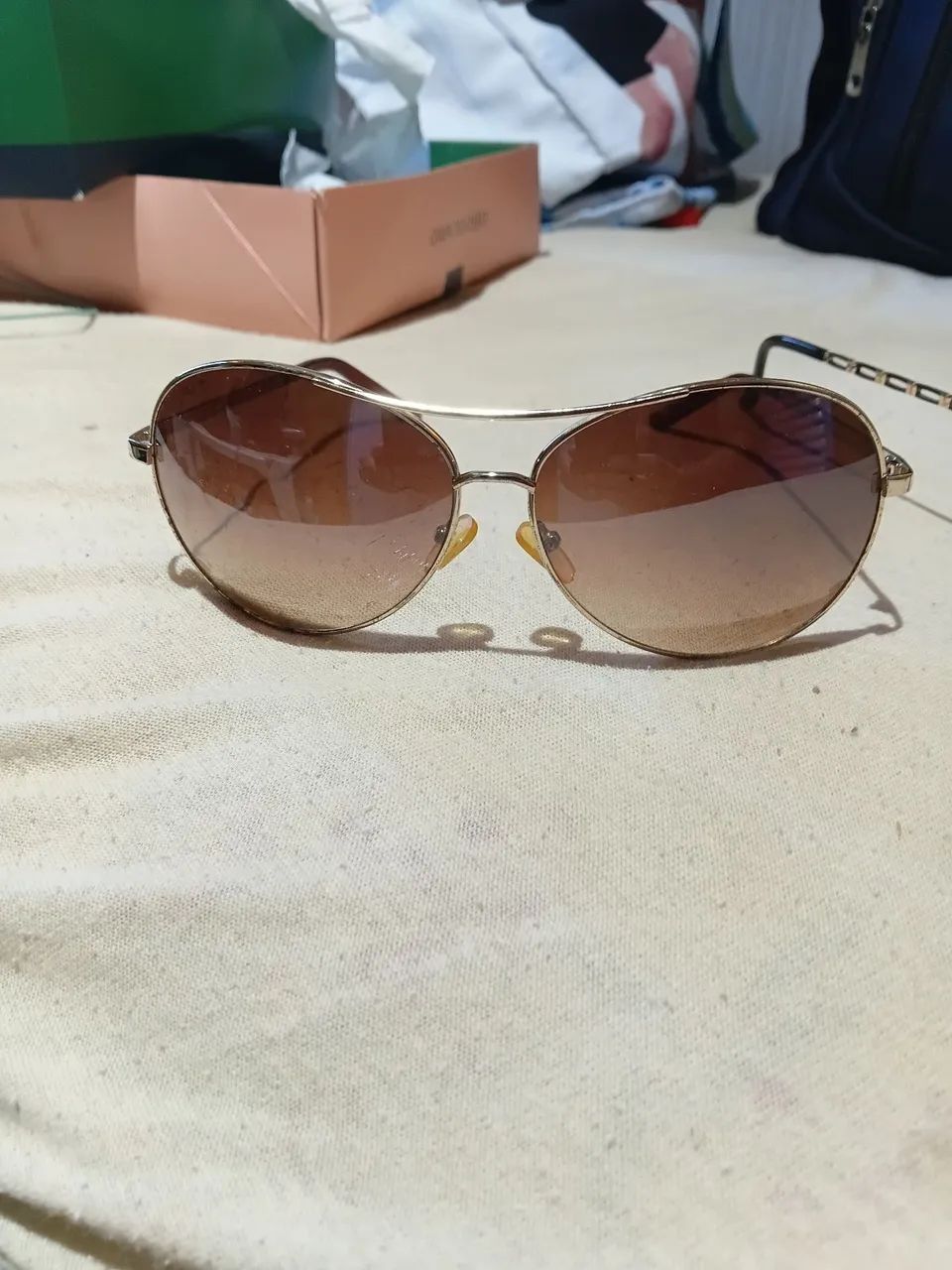 Vende-se esses oculos