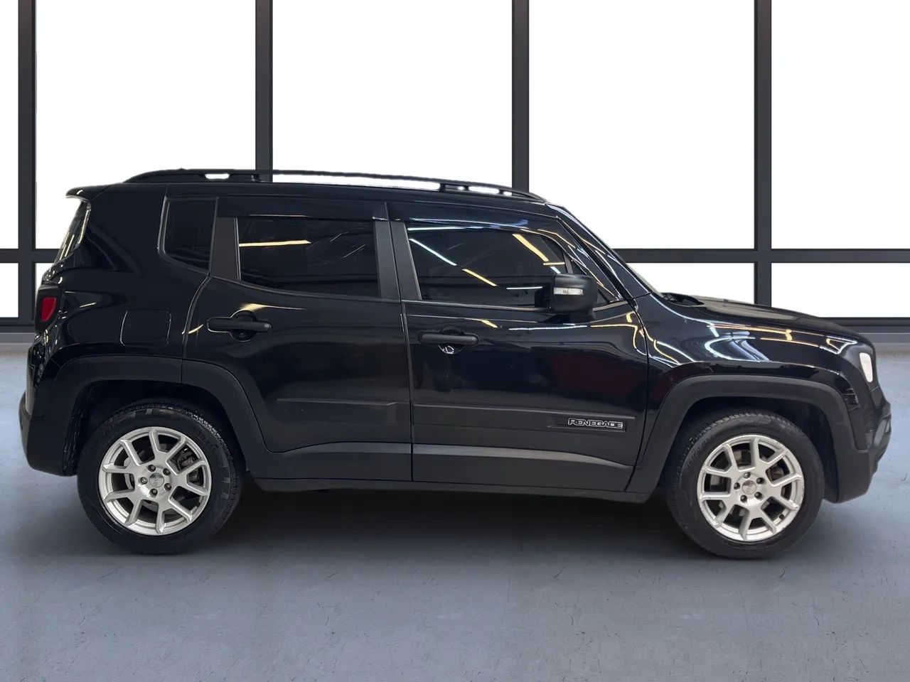 Jeep Renegade 1.8 4x2 Flex 16V Aut., foto 3 de 14