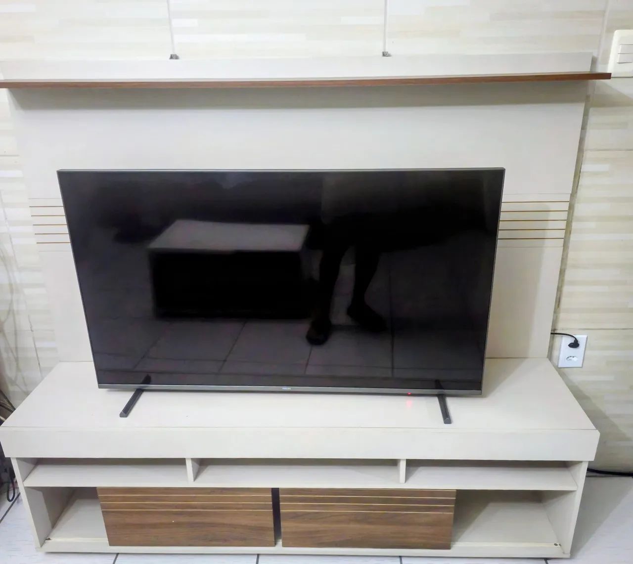 Rack com painel em otimo estado