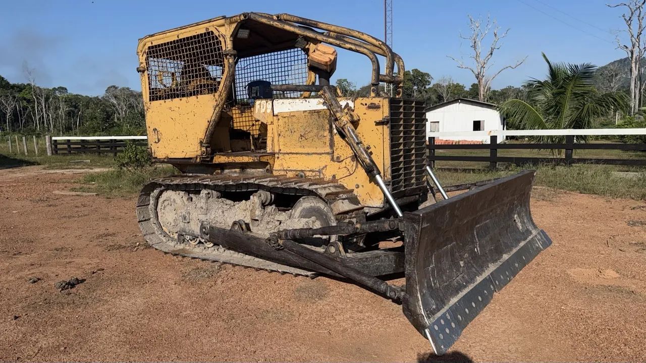 Vende-se esse trator de esteira  - Foto 2