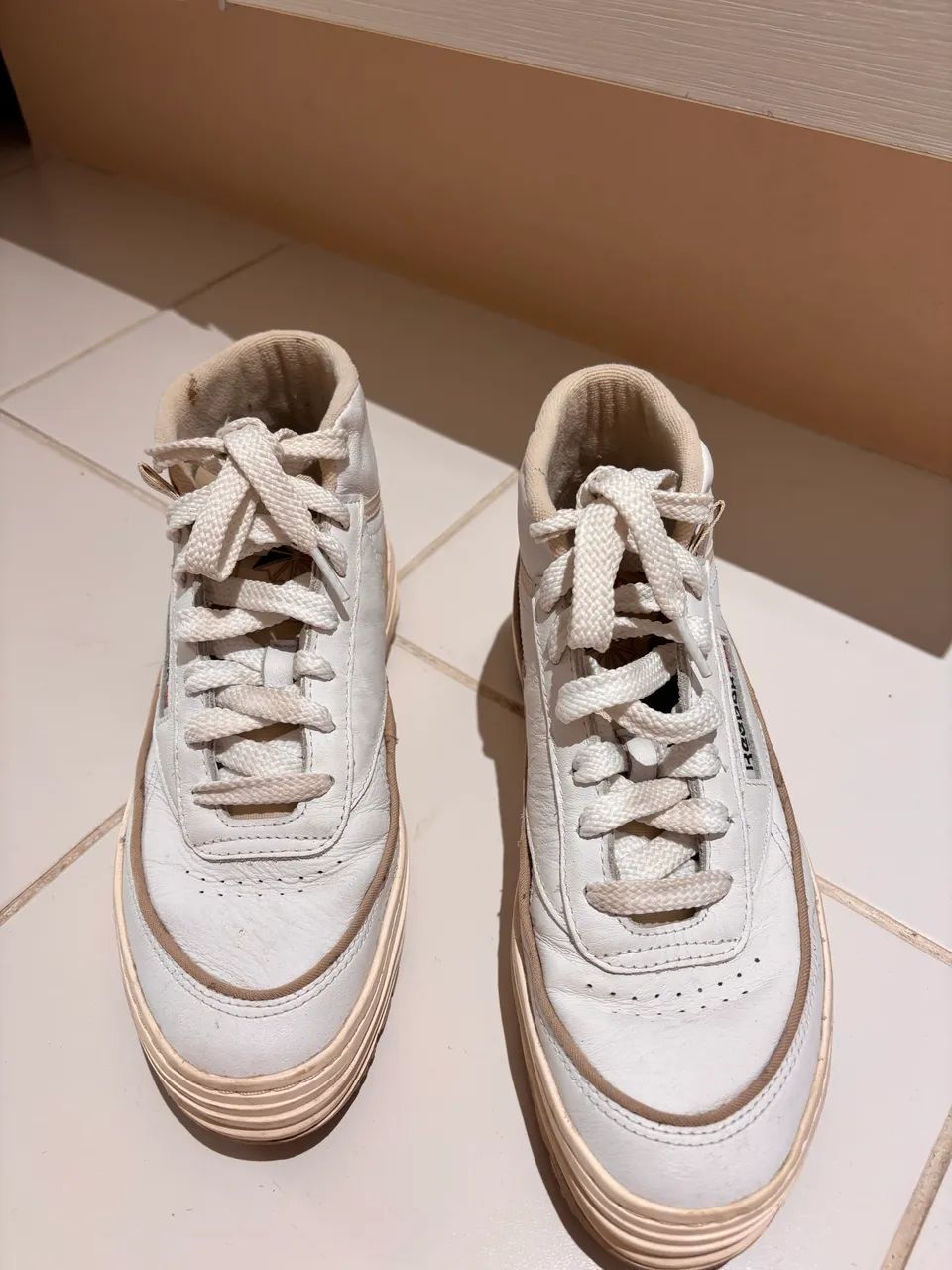 Tênis couro cano longo Reebok  - Foto 2