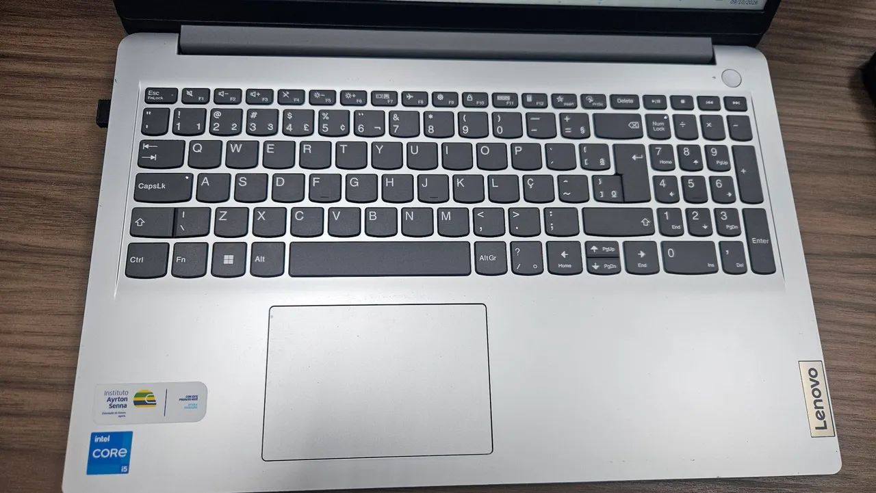 Notbook  semi novo lenovo - Foto 4